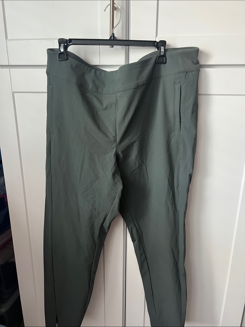 GAIAM Olive Green High-Rise Joggers